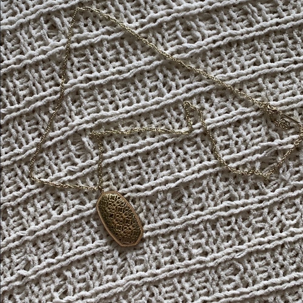 Gold Kendra Scott Necklace